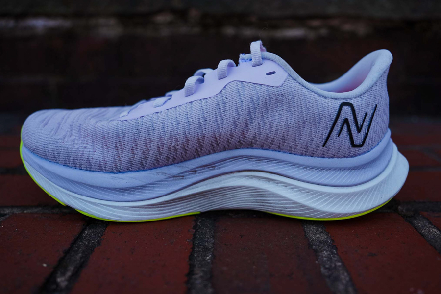 new balance propel v4 medial