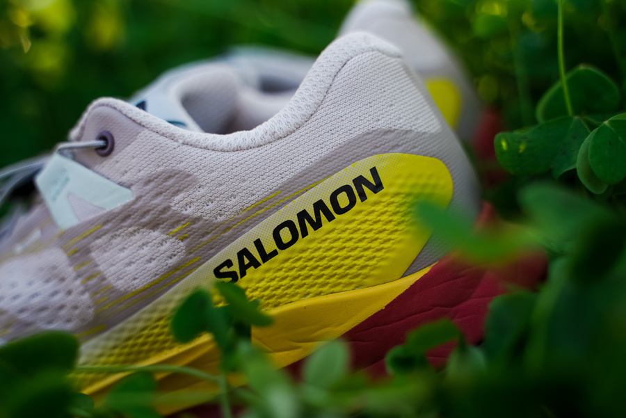 salomon ultra glide 2 logo