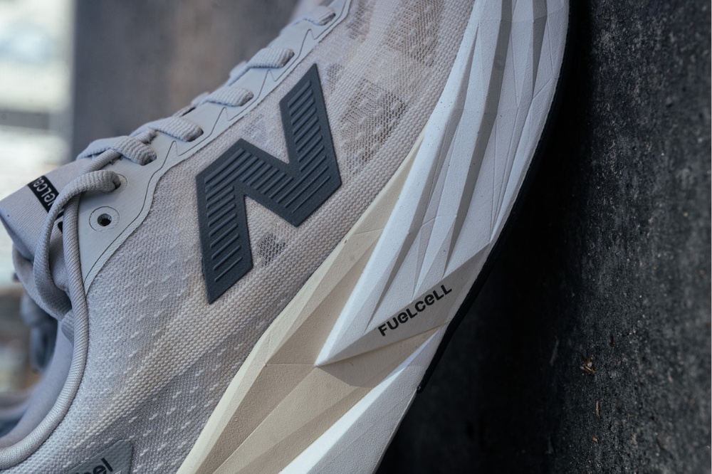 new balance rebel v5 - women lateral