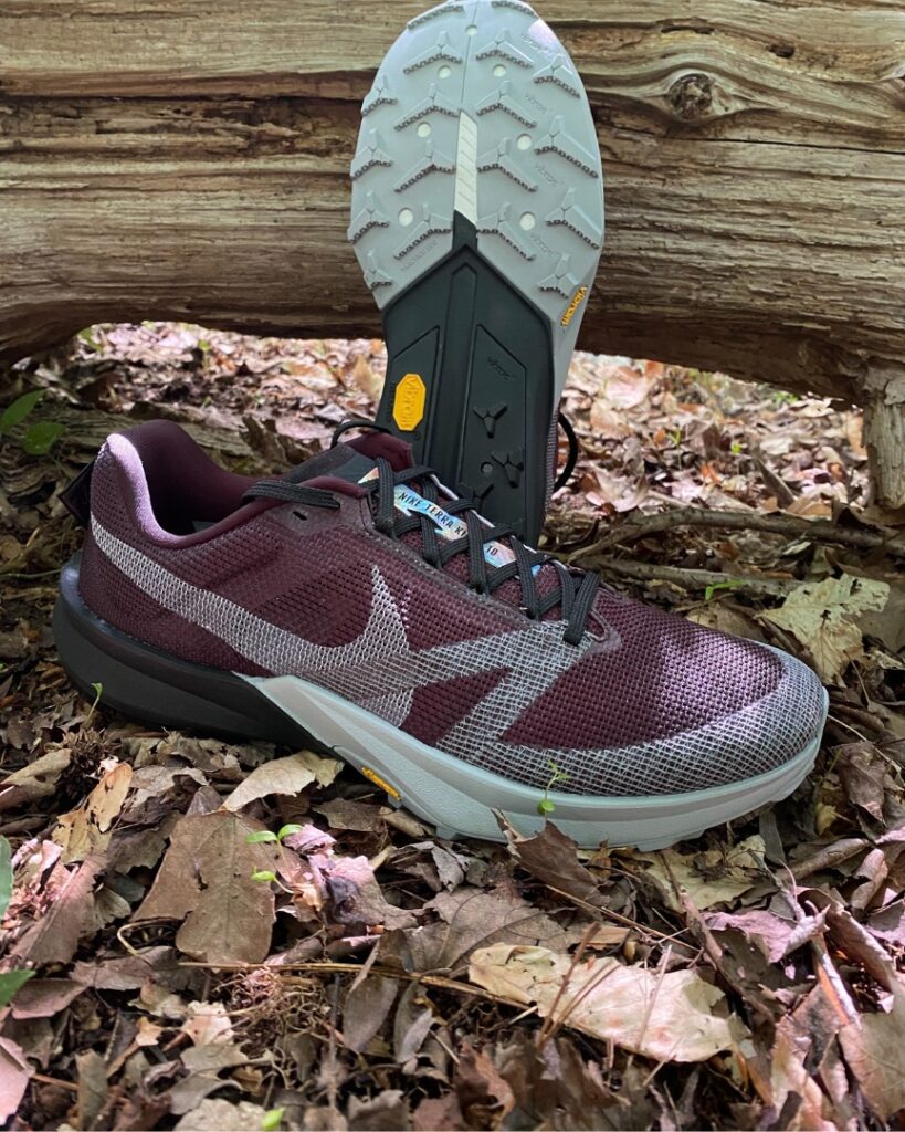 nike terra kiger 10 - clean outsole