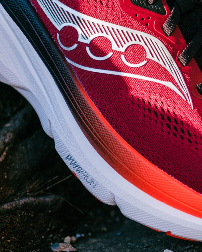 saucony guide 19 - nice mesh upper