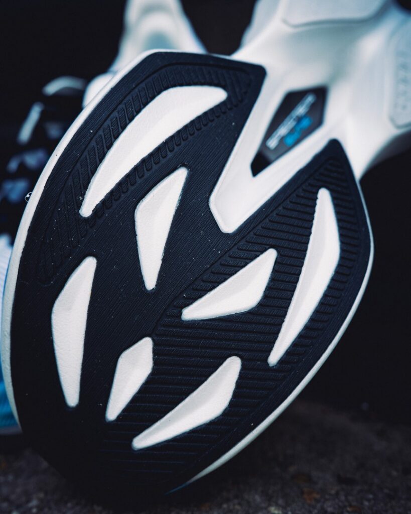 The Topo Specter Elite just put wide toe box race shoes on the map