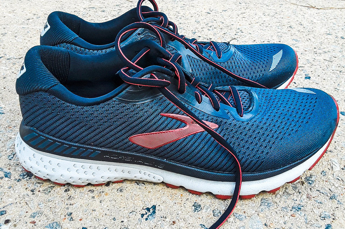 shoes like brooks adrenaline