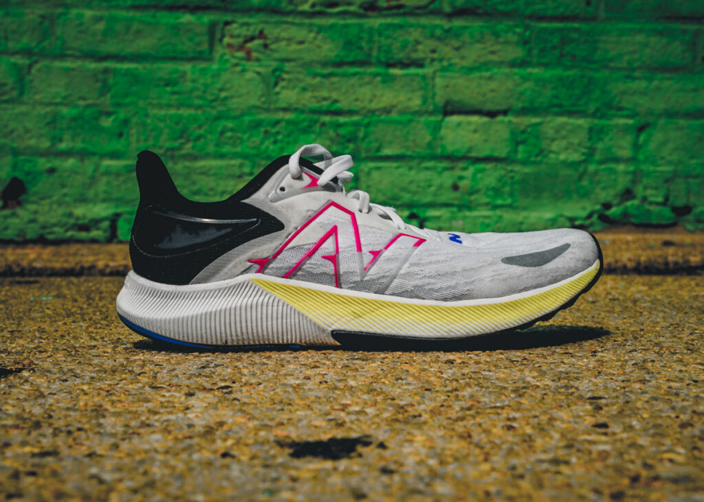 new balance fuelcell propel v3 side