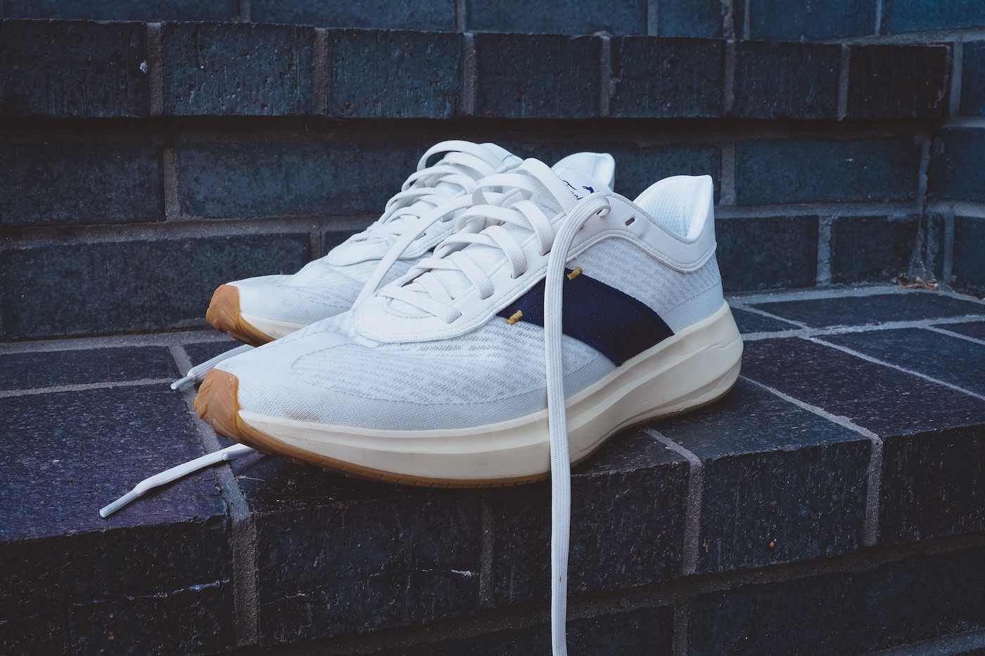 tracksmith eliot runner - feature