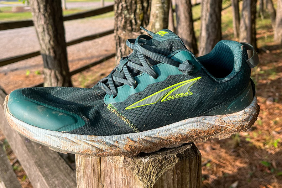 Altra Superior 6 Review: Altra Goes Retro... Kind Of - Believe in the Run