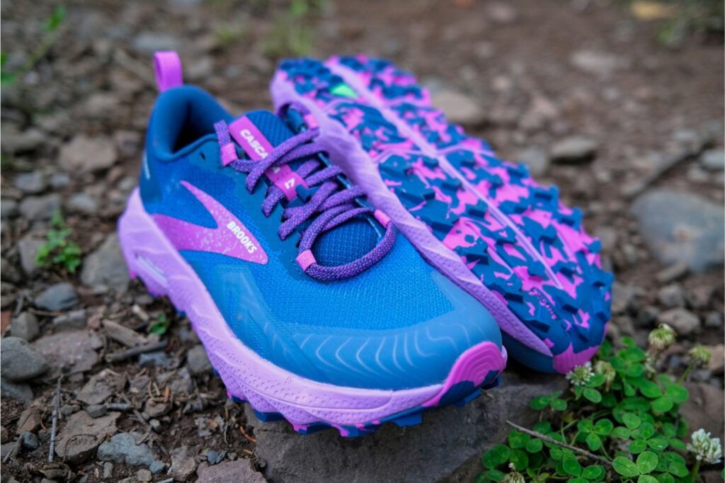 Brooks Women's Cascadia 17. Ladie's Trail Running Off-Road Shoes.