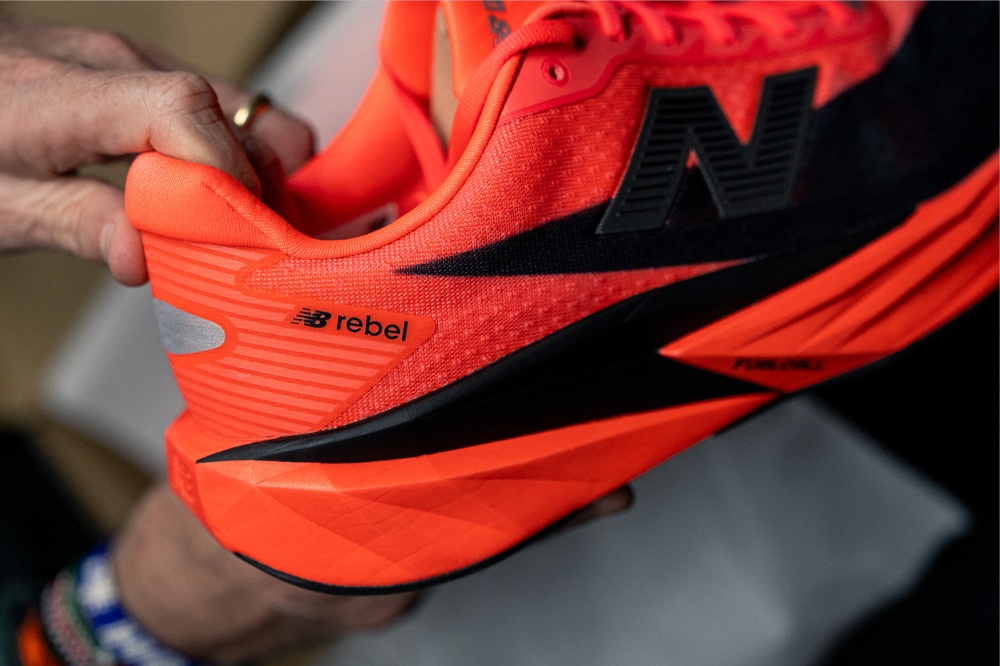 new balance rebel v5 - urgent red heel