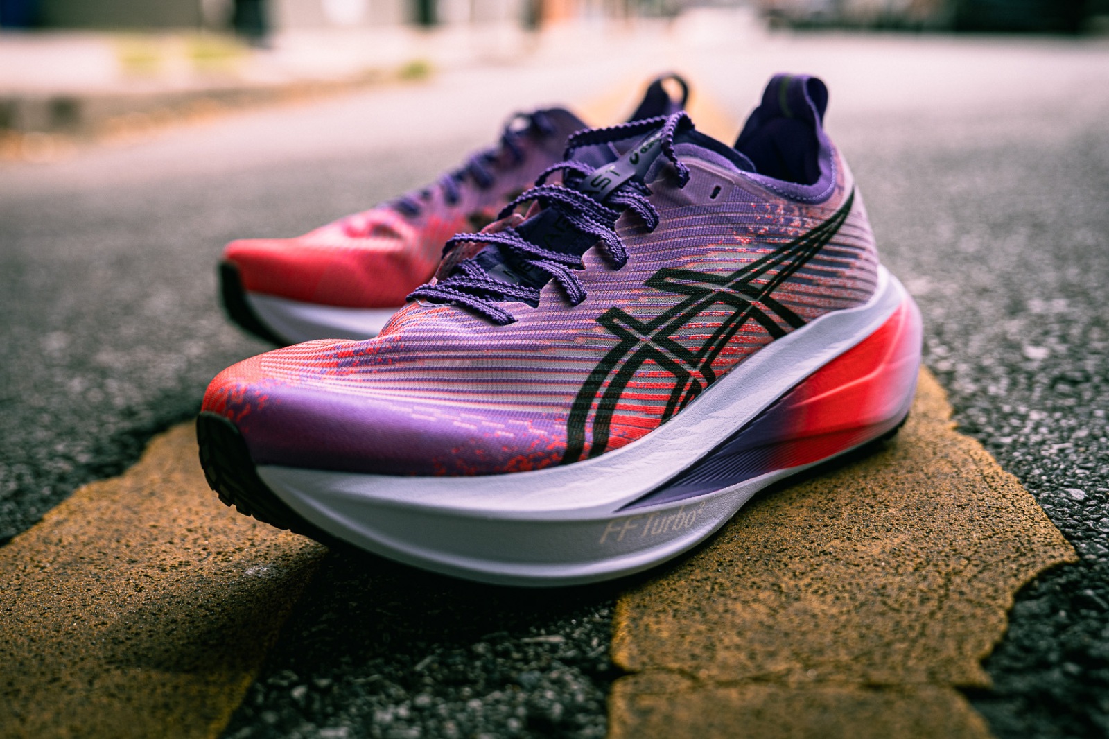 ASICS MEGABLAST - feature
