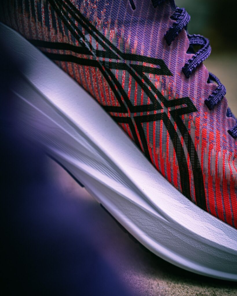 ASICS MEGABLAST - vert medial