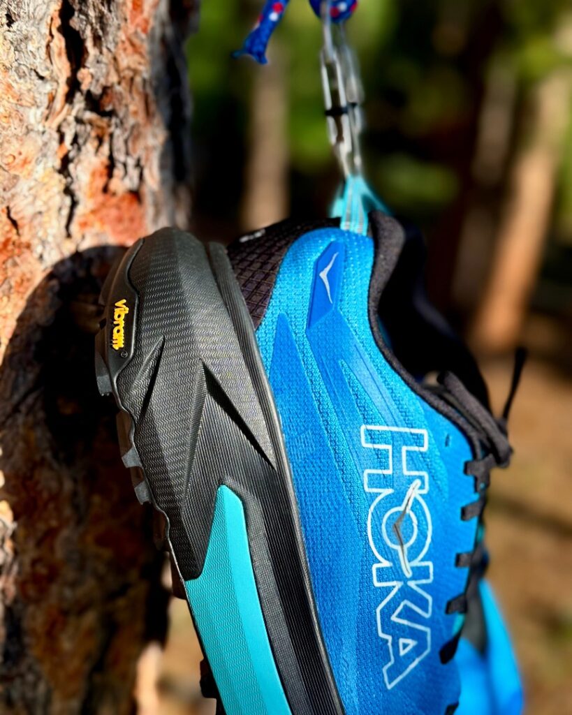 hoka mafate 5 - vibram badge