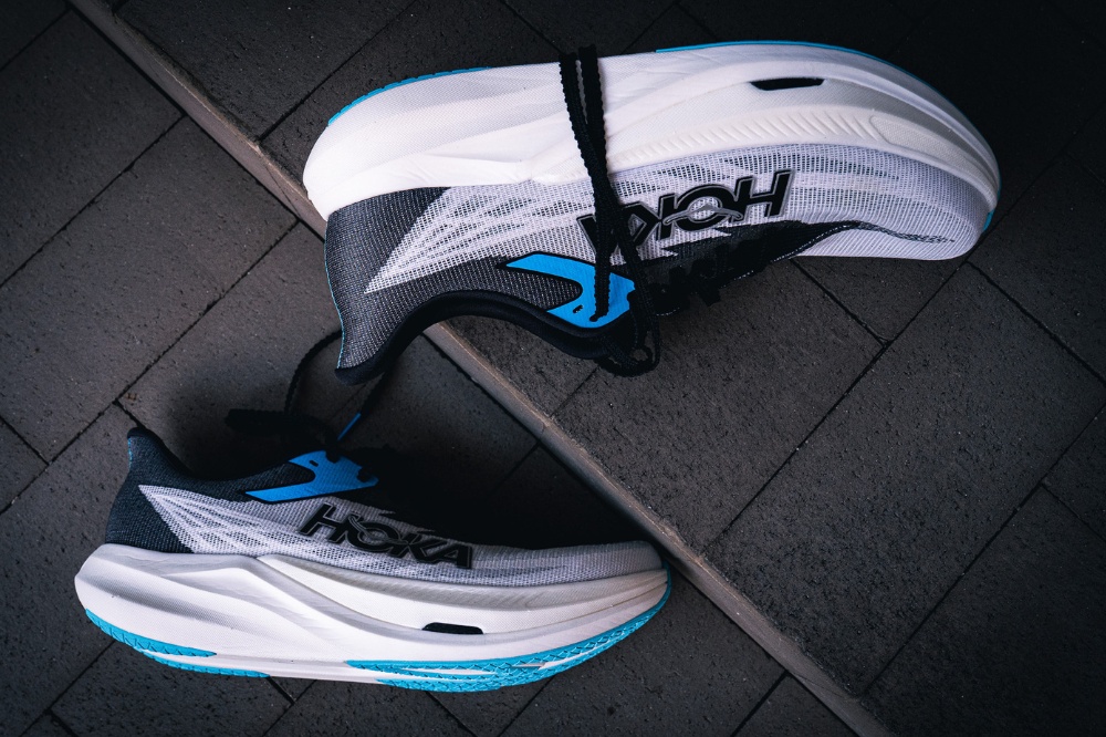 hoka rocket x 3 - steps side