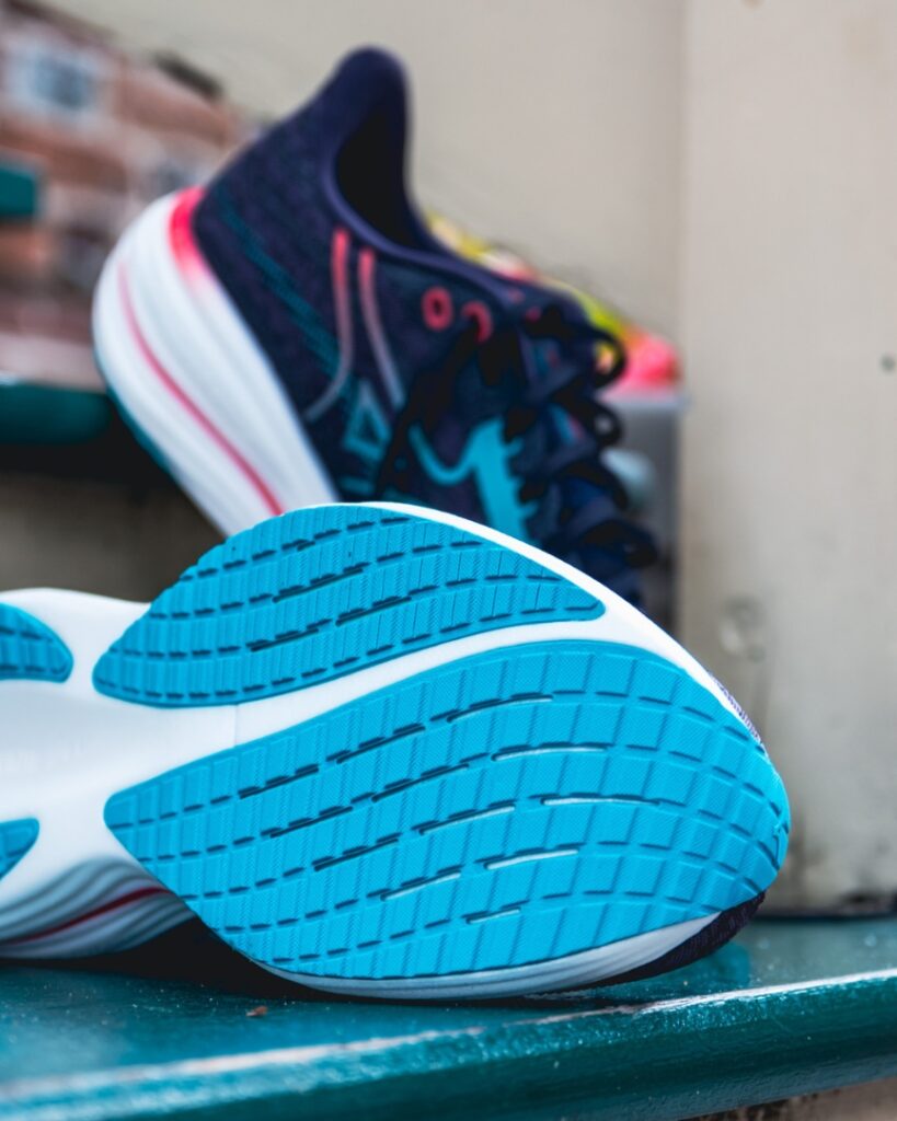 mizuno wave rider 29 - outsole rubber vertical