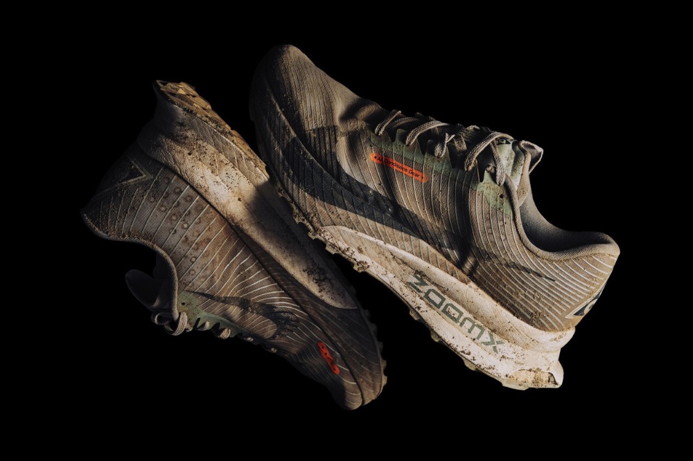 nike acg ultrafly - medial and lateral