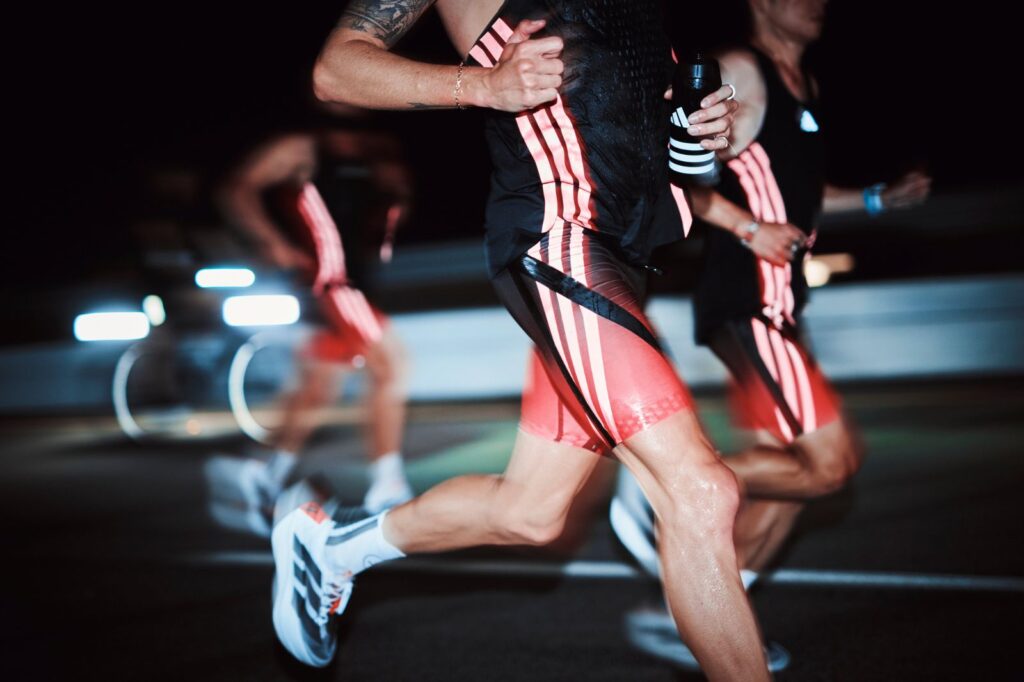 adidas chasing 100 - mid race gear