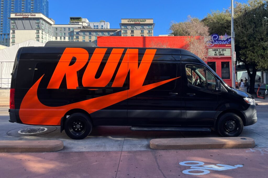nike running van feature logo
