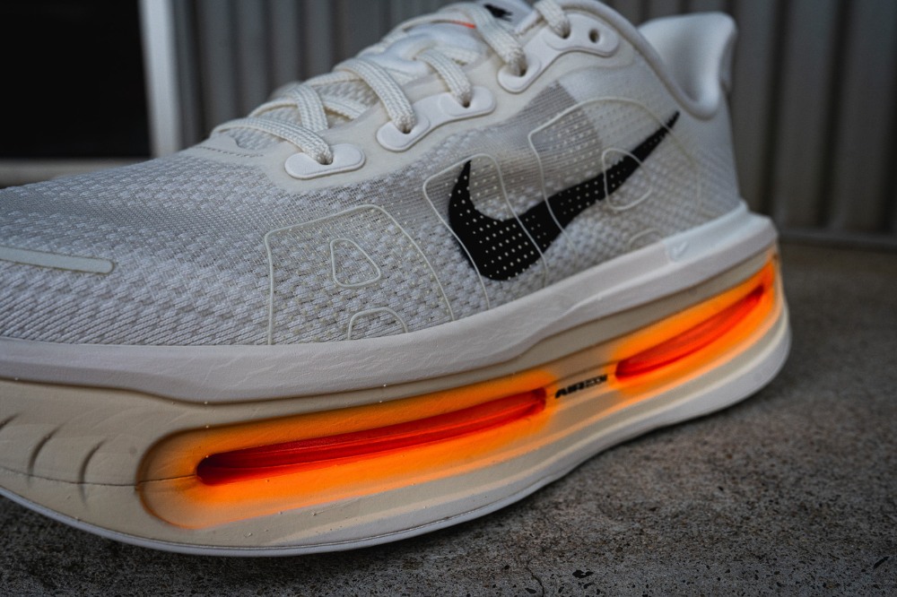 nike vomero premium - lateral close