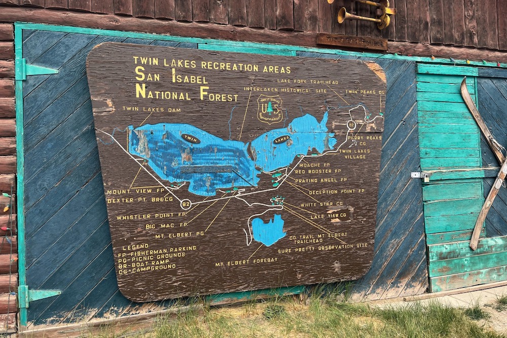 BITR Website Large - 1600 x 1066 - twin lakes signage