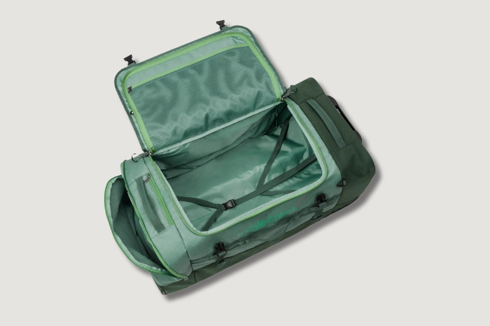 best packs for runners - eagle creek duffel open