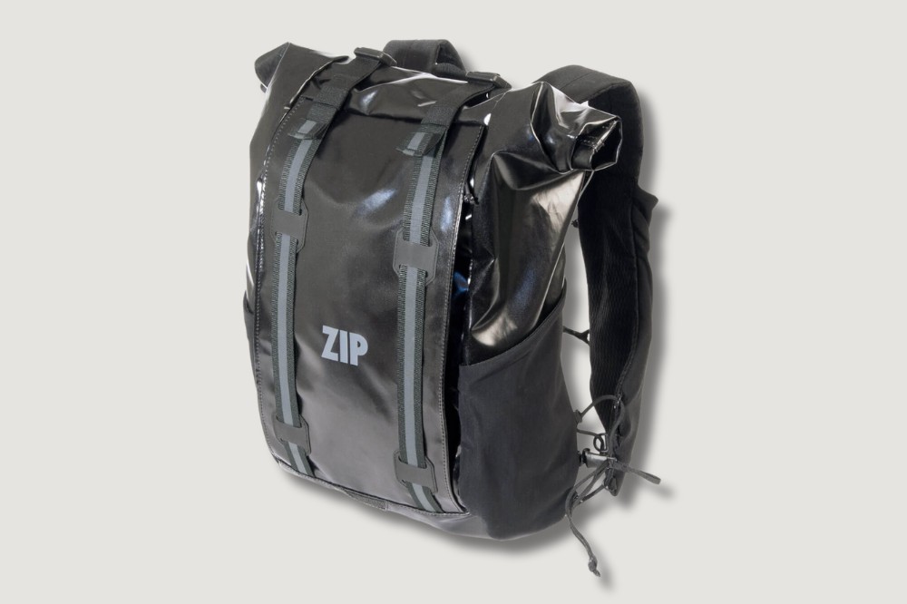best packs for runners - zip running feature