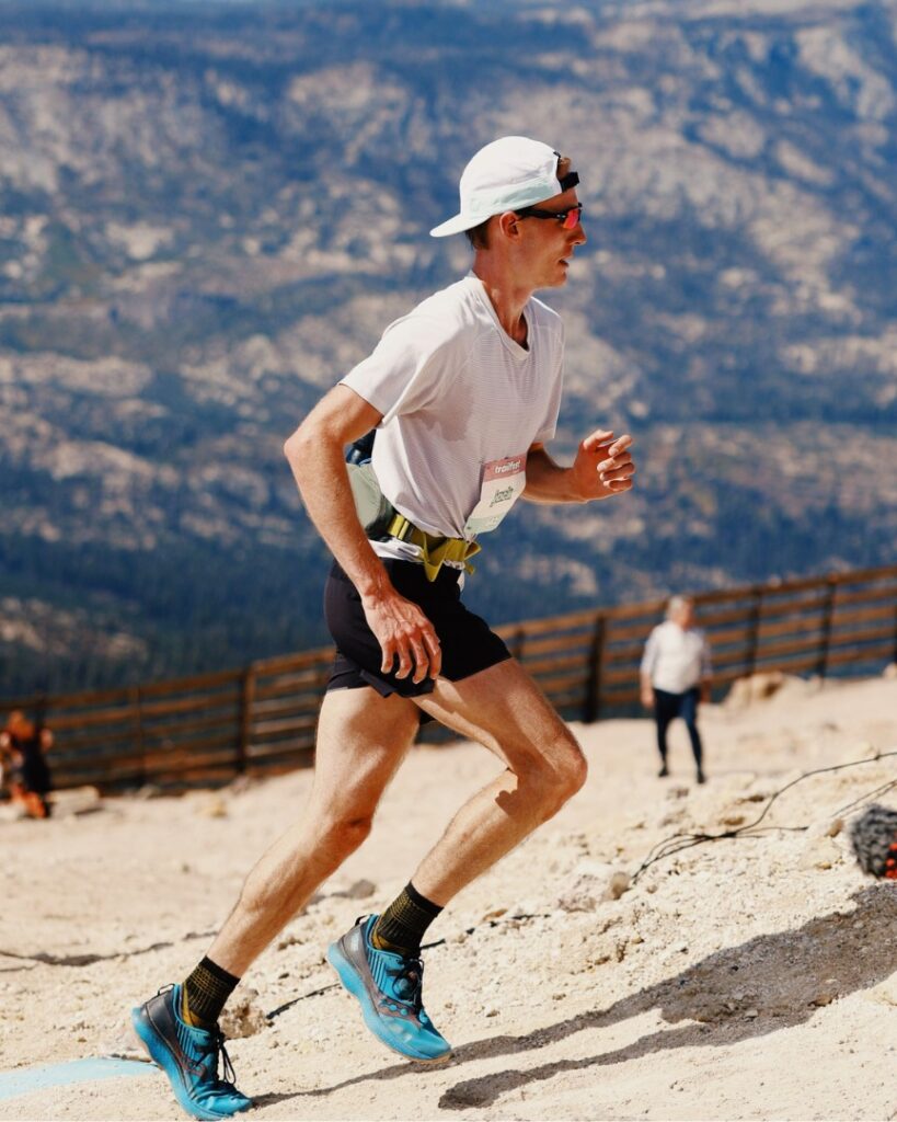 mammoth trailfest - guy running