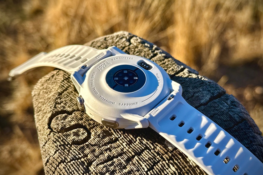 coros apex 4 - back of watch