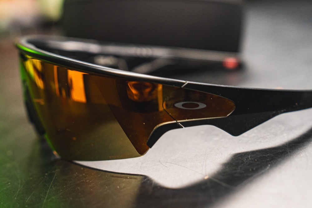 oakley meta - upright