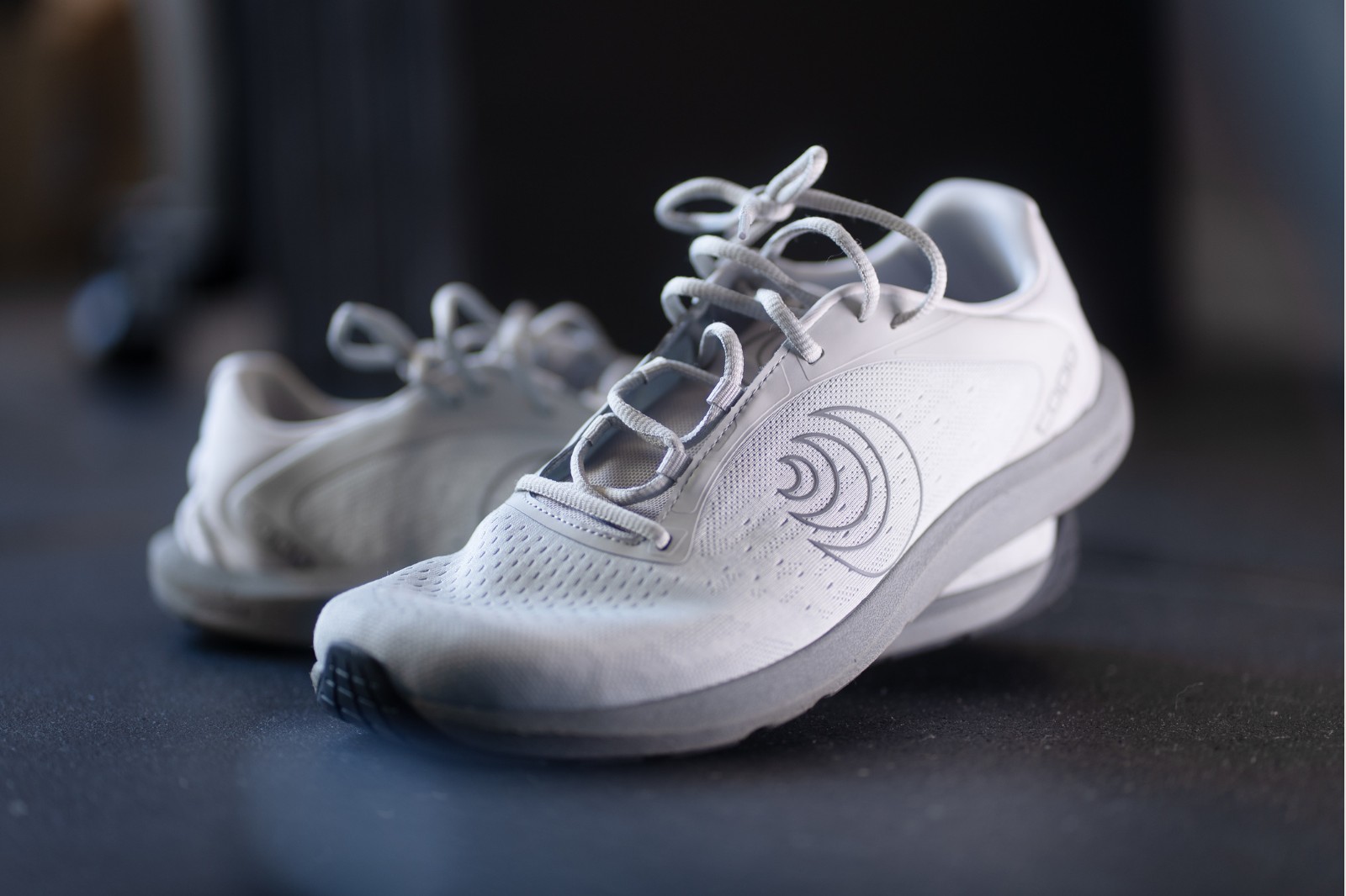 Topo Athletic ST-6 Review: Like There’s Nothing There