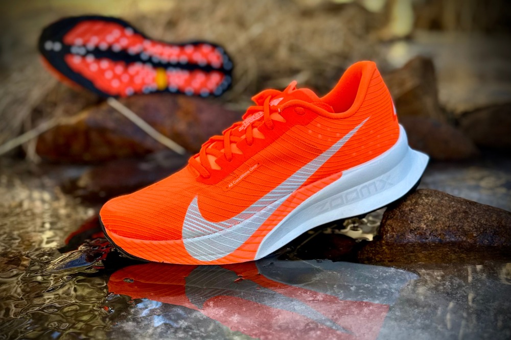 nike acg ultrafly - ice