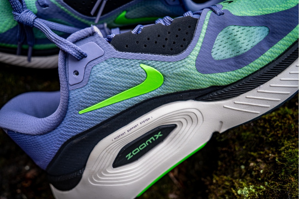 nike structure plus - medial side