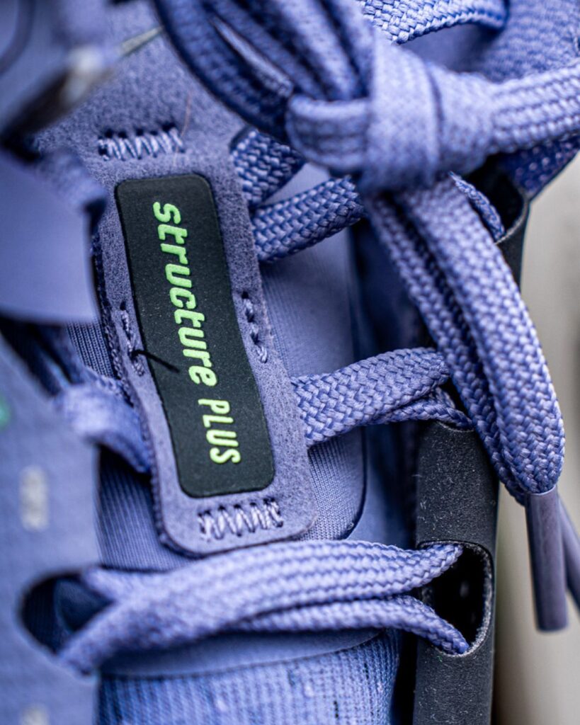 nike structure plus - name tongue