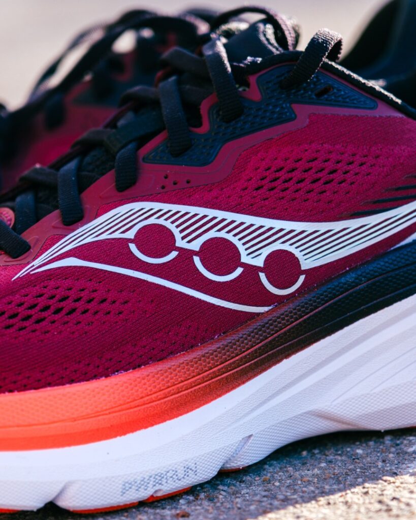 saucony guide 19 - big river logo