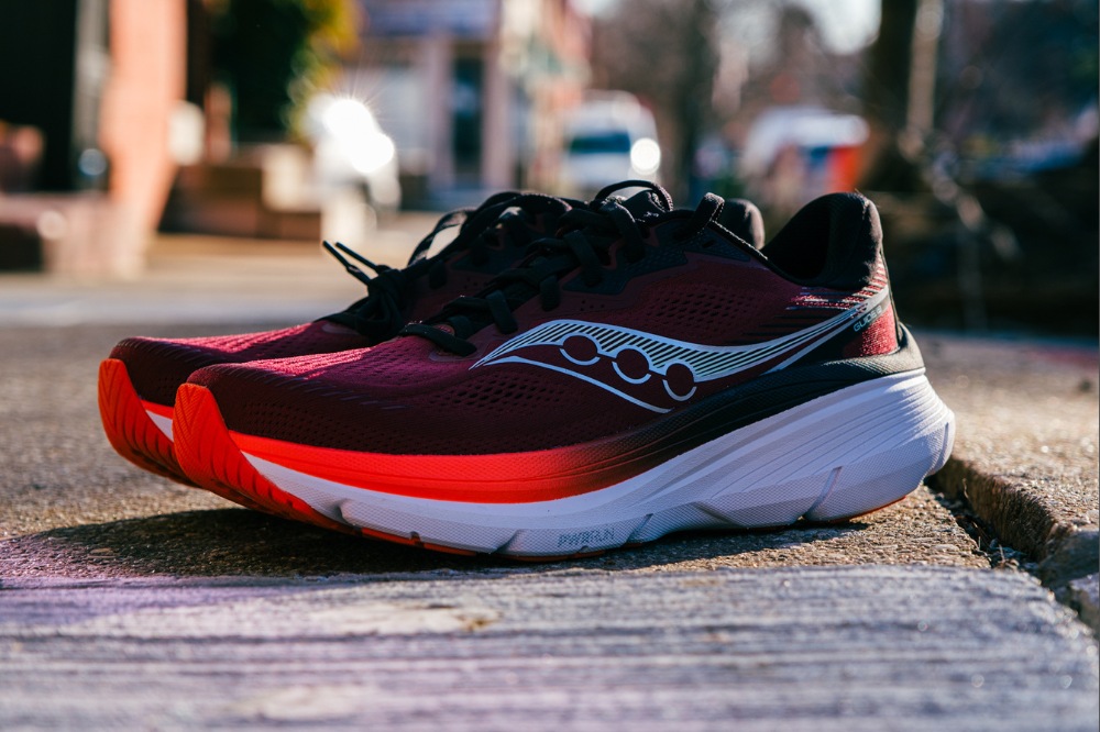 saucony guide 19 - sidewalk