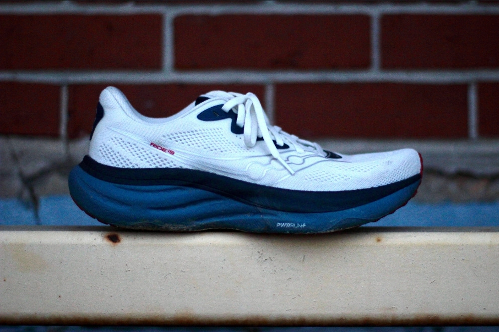 saucony ride 19 - on yellow bar