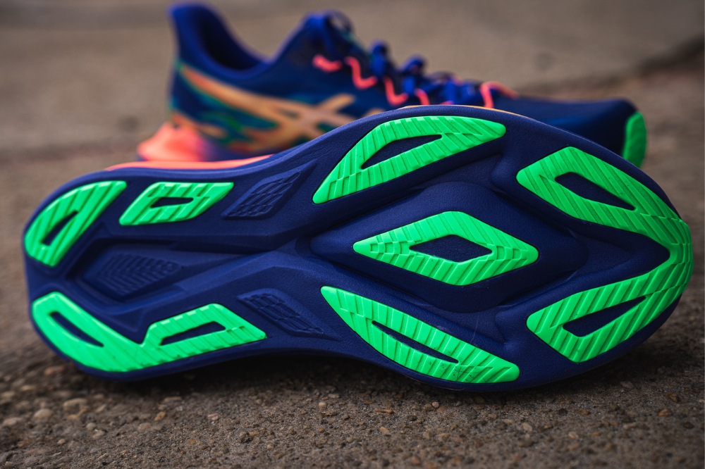 asics superblast 3 - outsole blue green