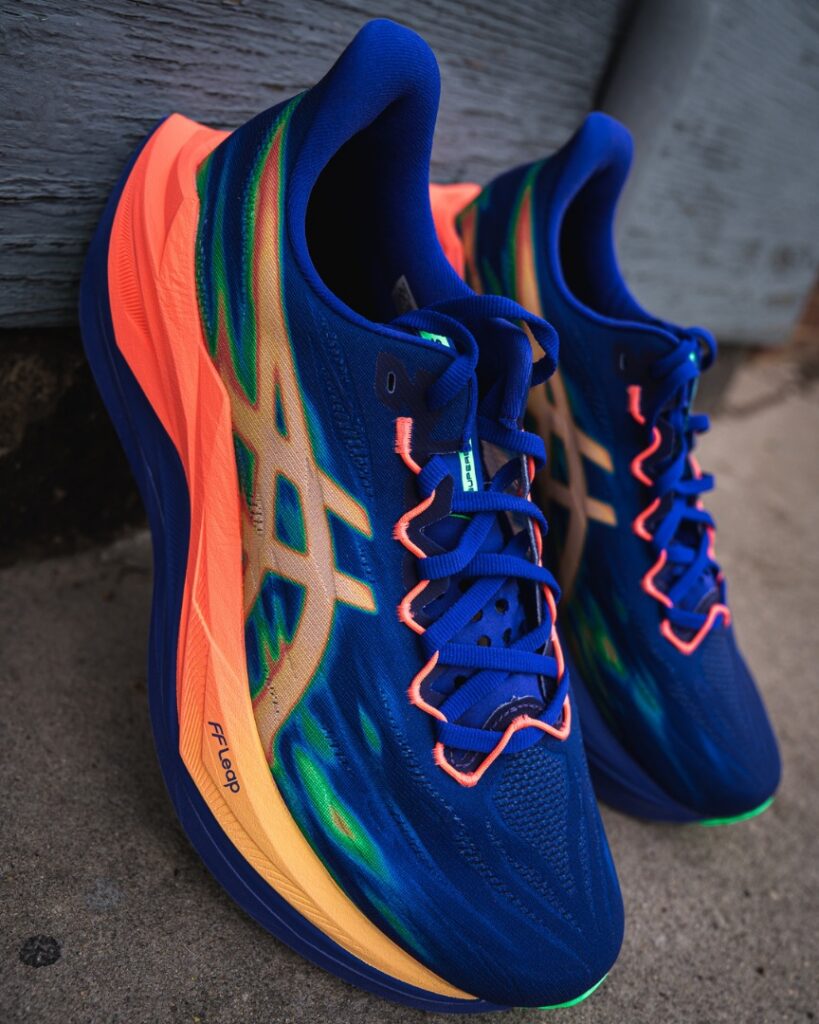 asics superblast 3 - wall