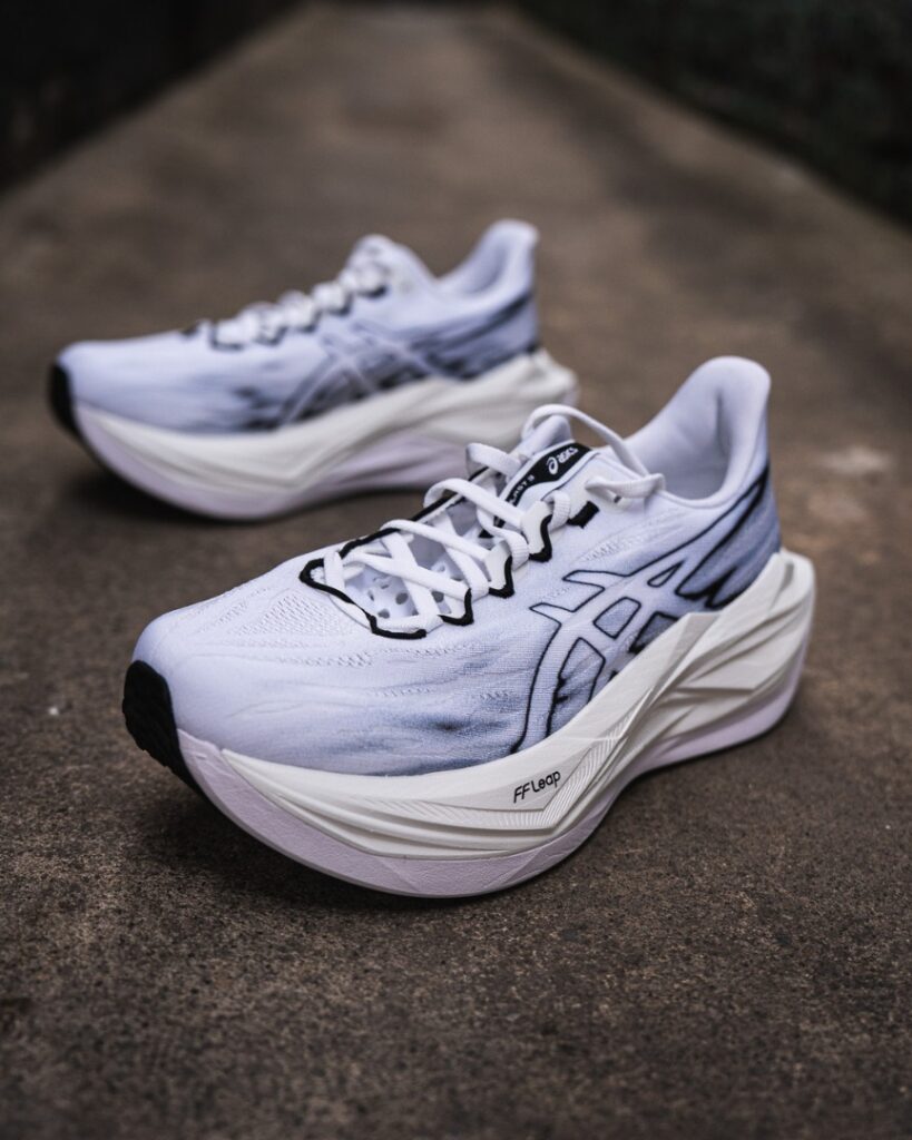 asics superblast 3 - white alley vert