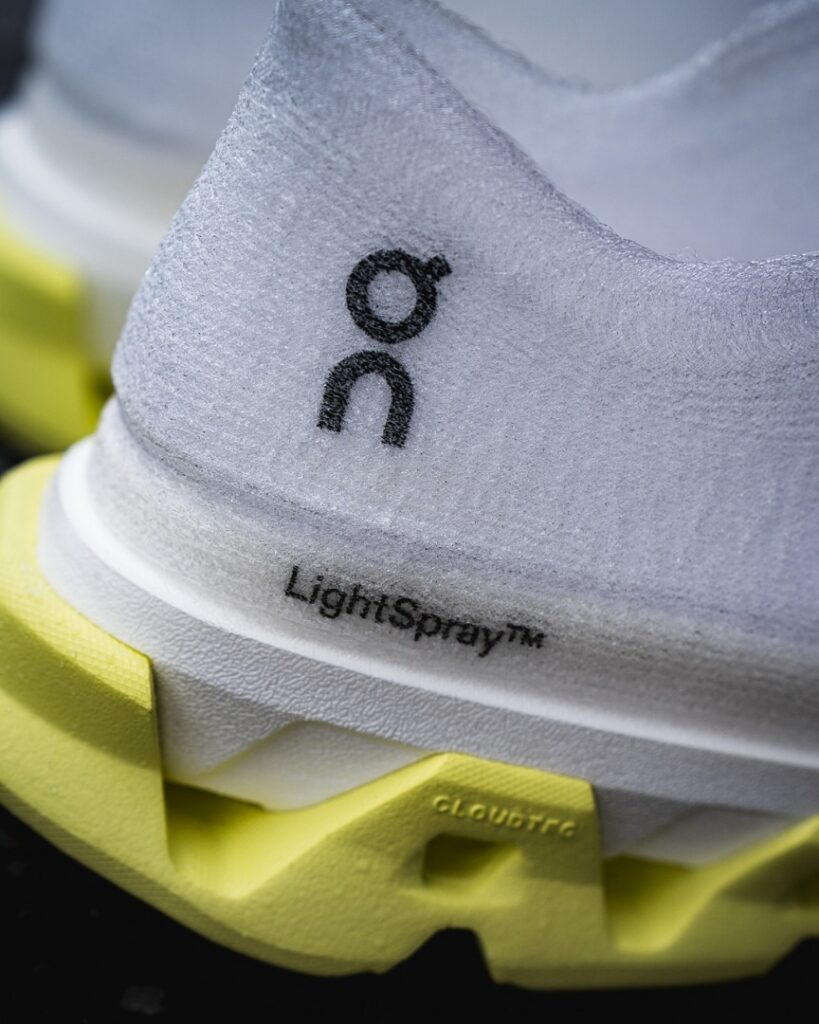 on lightspray cloudmonster 3 hyper (9)